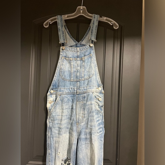 H&M DENIM OVERALLS - Picture 2 of 3